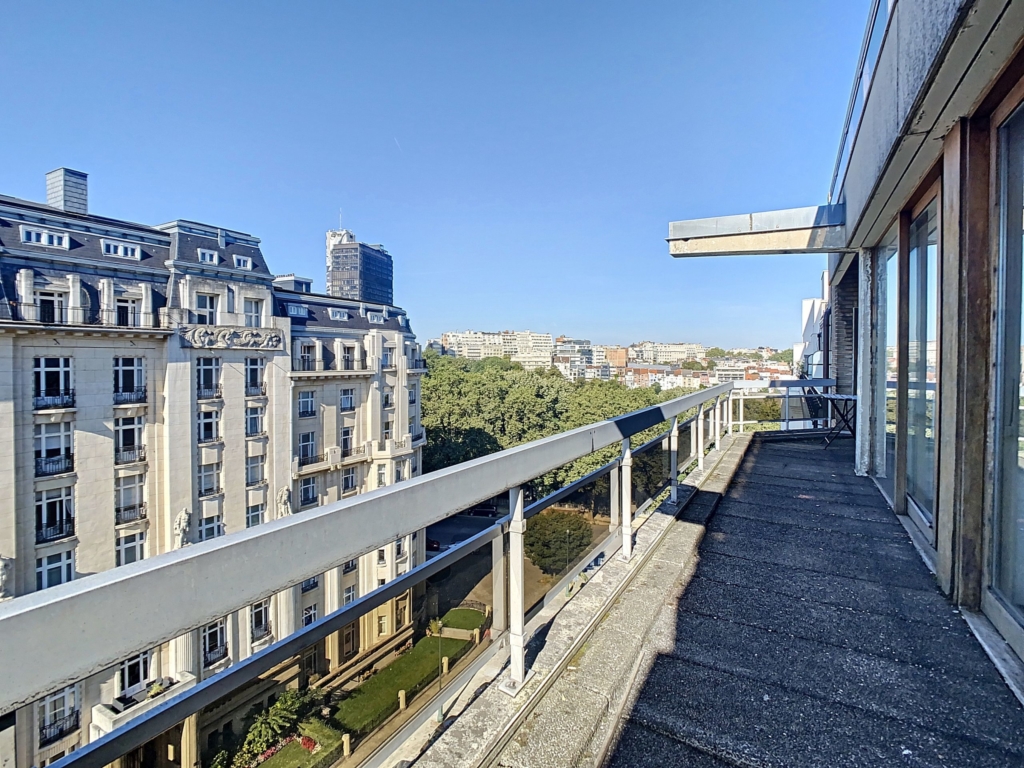 pleasant terrace with a breathtaking panoramic view of the whole Brussels