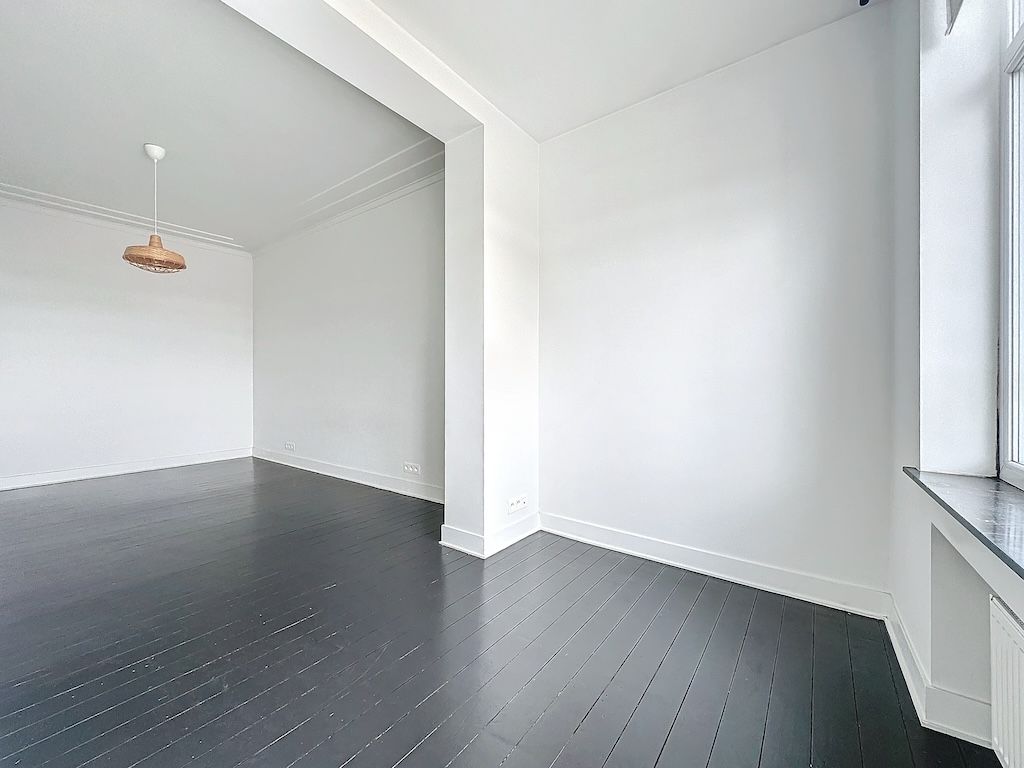 Exceptional apartment 2 bedrooms + maid's room 25m² - Etterbeek