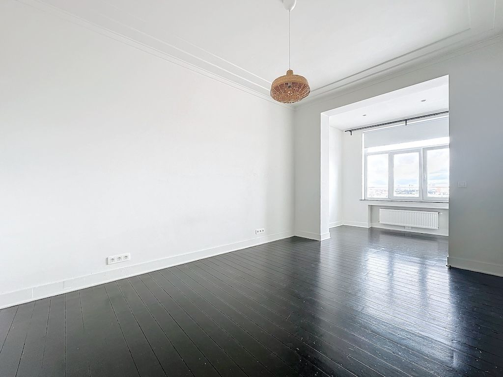 Exceptional apartment 2 bedrooms + maid's room 25m² - Etterbeek