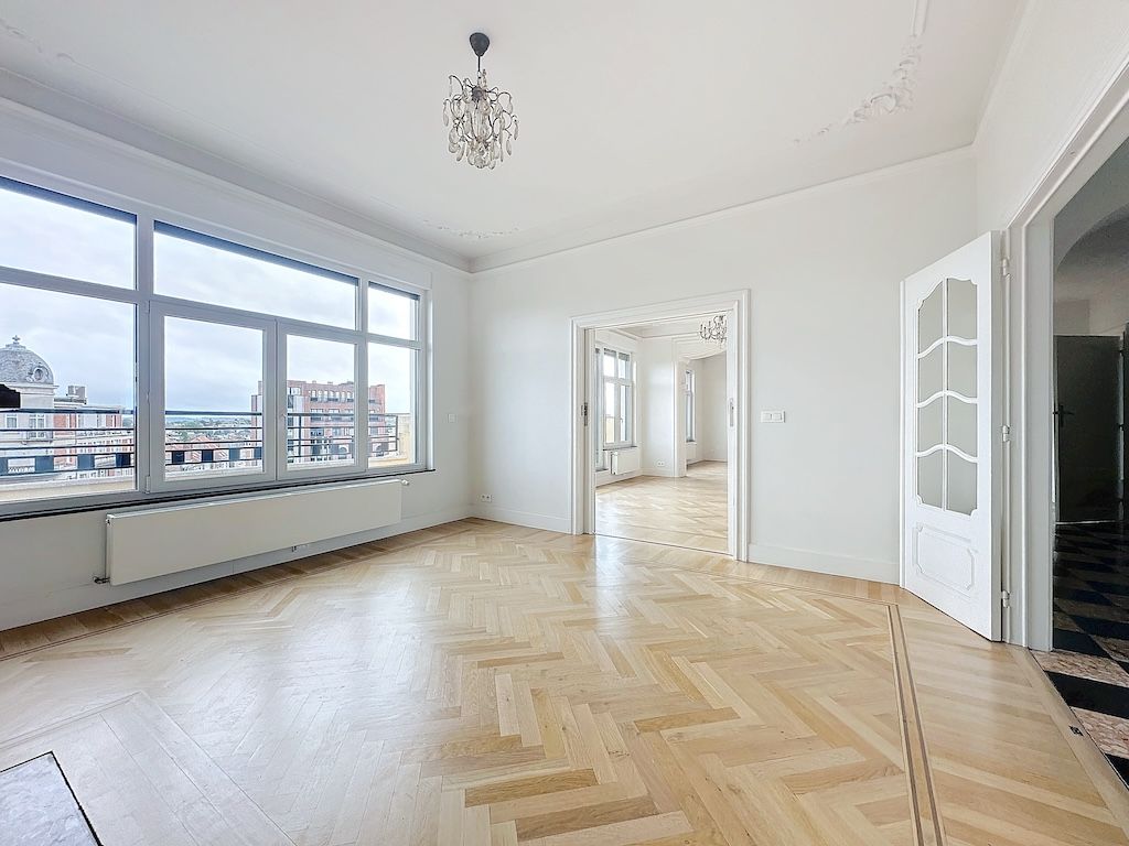 Living room - Exceptional apartment 2 bedrooms + maid's room 25m² - Etterbeek