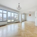 Uitzonderlijk appartement 2 kamers + dienstbodekamer 25m²