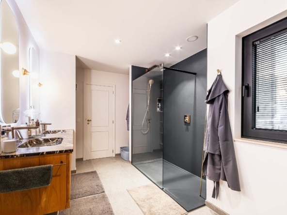 Salle de douche Villa Baron d'Huart