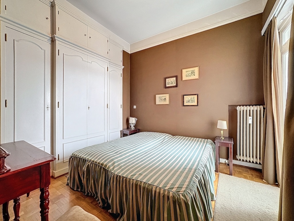 Slaapkamer - Louise Châtelain - Mooie flat met terrassen + garage - Elsene