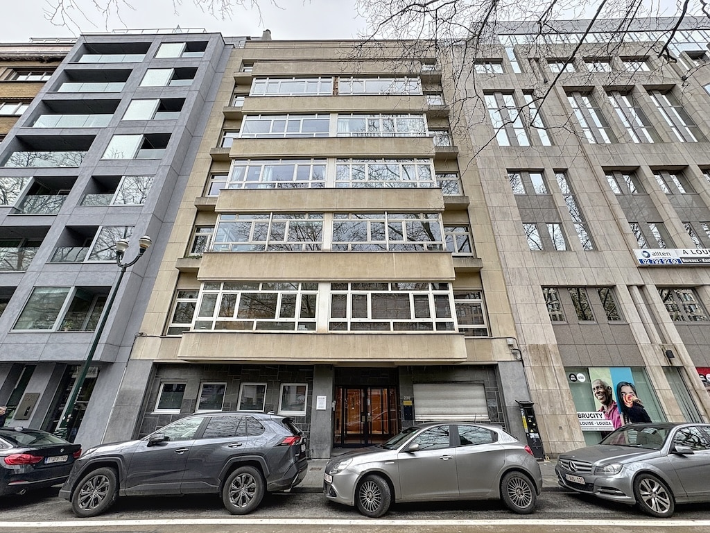 Louise Châtelain - Mooie flat met terrassen + garage - Elsene