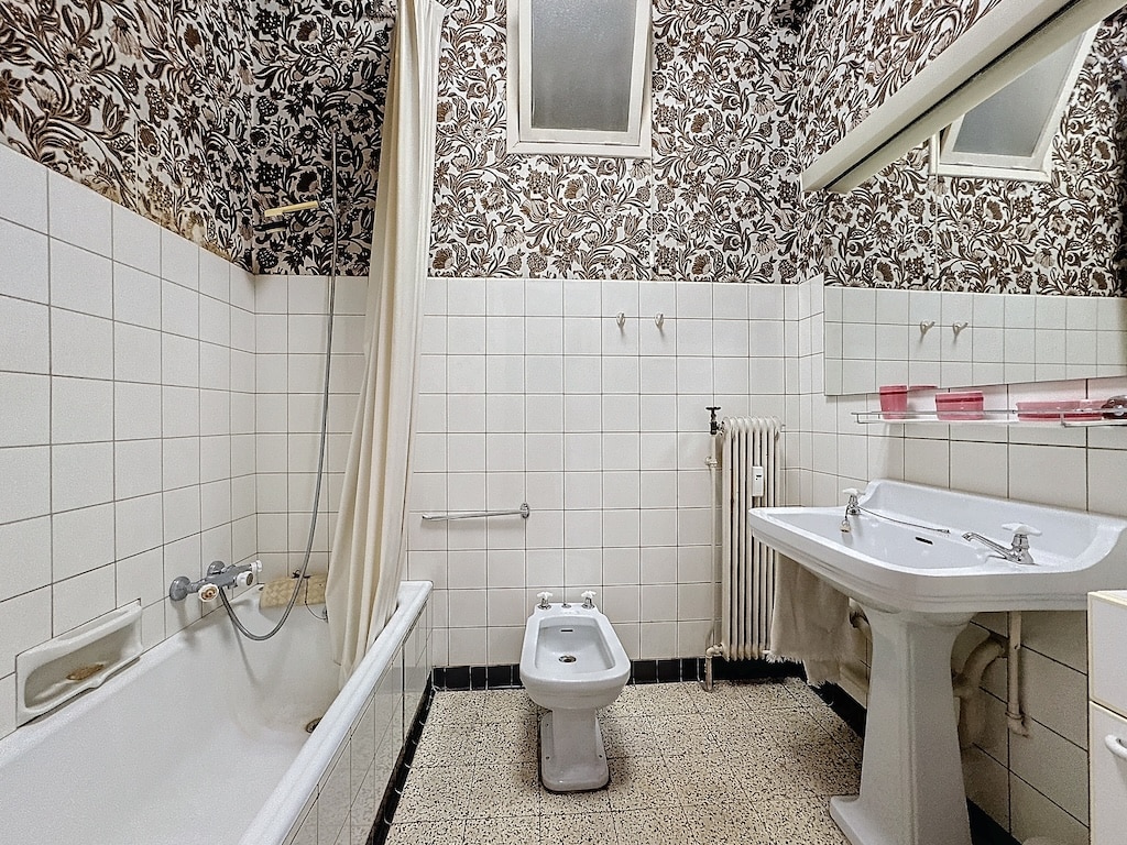 Badkamer - Louise Châtelain - Mooie flat met terrassen + garage - Elsene