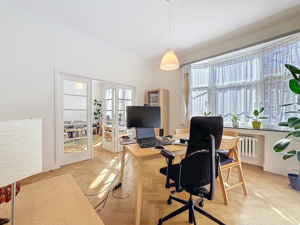 Office - Superb charming apartment - European Parliament - Ixelles