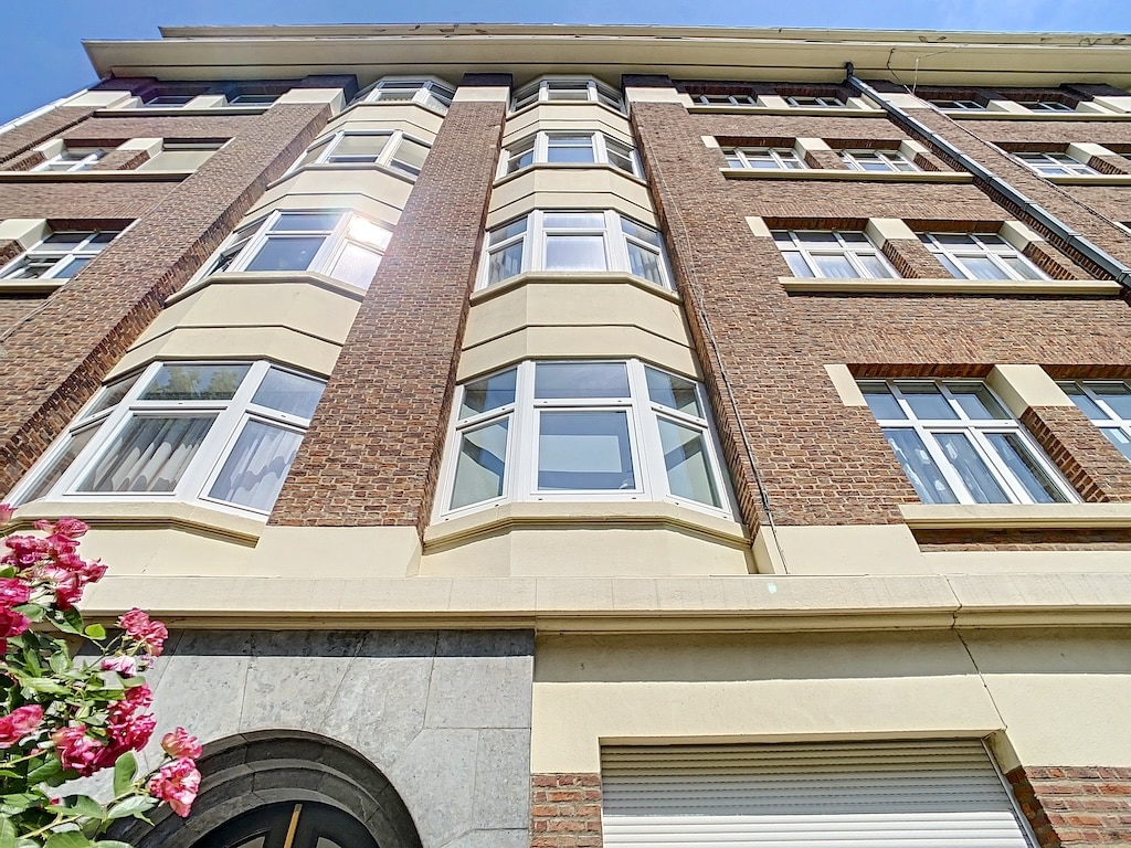 Facade - Superb charming apartment - European Parliament - Ixelles