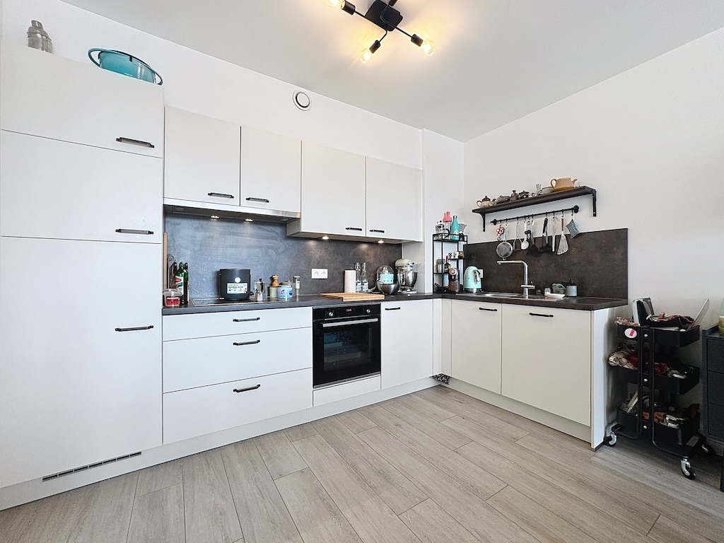 Cuisine - Appartement lumineux 2ch avec terrasse – Anderlecht