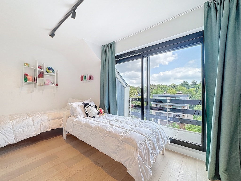 Bedroom - Duplex Apartment 3bed terraces and garages - Hamoir - Uccle