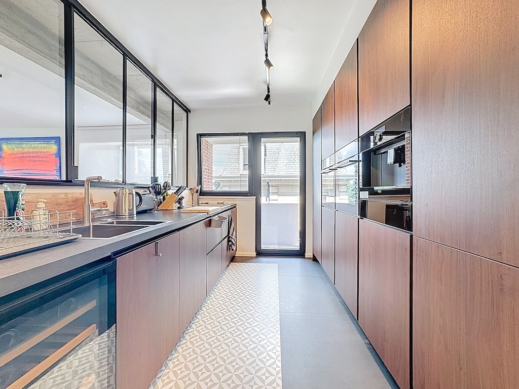 Kitchen - Duplex Apartment 3bed terraces and garages - Hamoir - Uccle