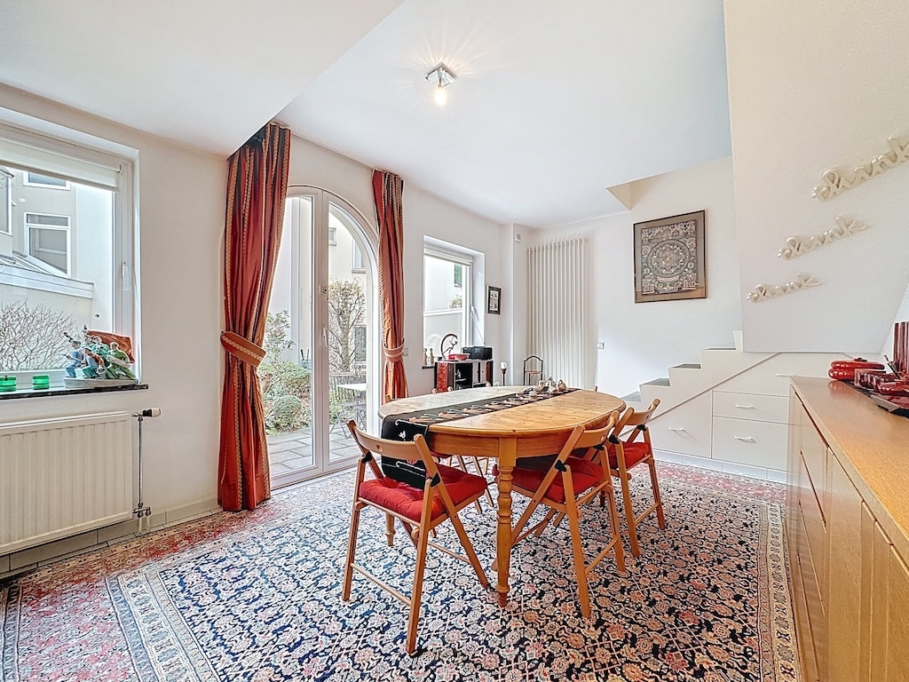 Vue - Sablon: Maison 3ch avec espace extérieur + parking – Bruxelles