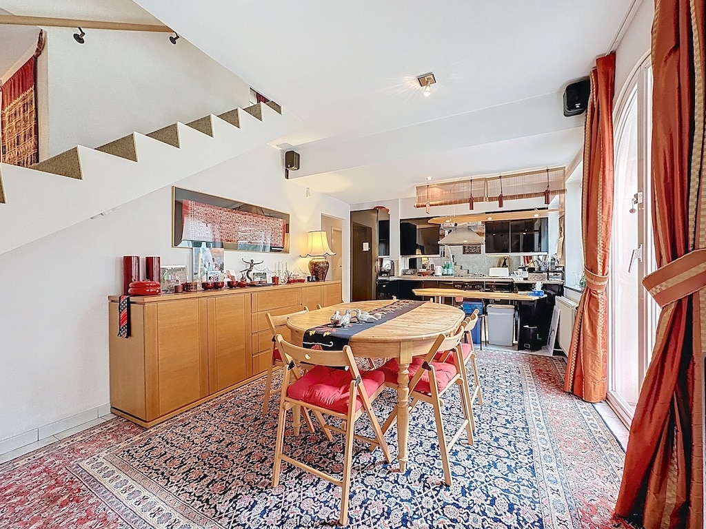 Salle a manger - Sablon: Maison 3ch avec espace extérieur + parking – Bruxelles