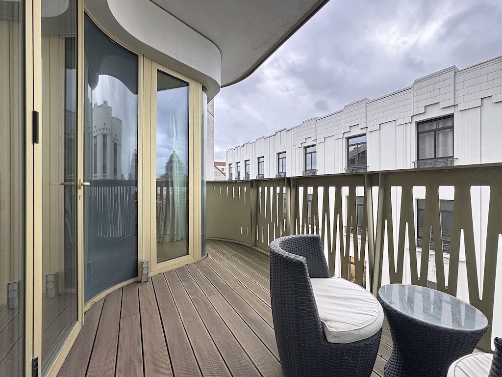 Balkon - Toison d'or : Uitzonderlijke studio met terras - Elsene