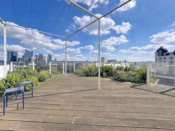 Toit terrasse en bois avec vue urbaine à la place dyser   penthouse exceptionnel  centre pompidou  terrasses  bruxelles